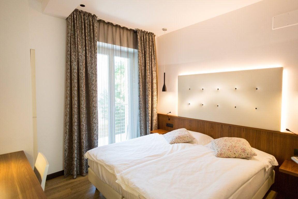 Hotel Pace Torri Del Benaco Extérieur photo